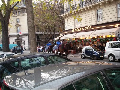 trip le Paris28 Streets off Paris.jpg