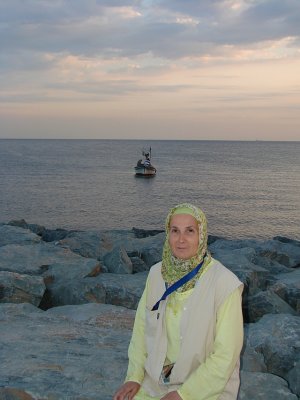 Turkiye Yesilkoy10 me aunty.jpg