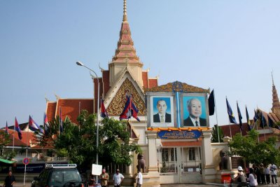 Billboard of the young king and old king (King Norodom Sihamoni and King Norodom Sihanouk).