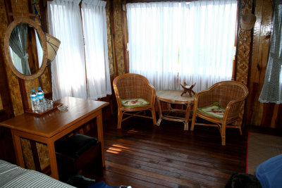 Some of the room's decor.
