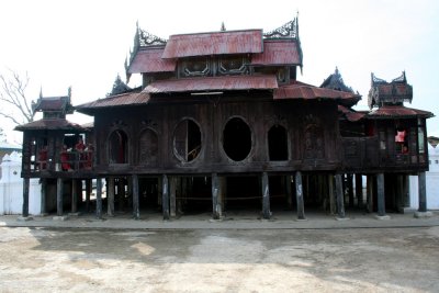 Outside of the Nyaung Shwe Monastery.