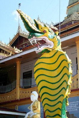 Closeup of the dragon.