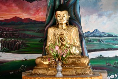 A golden Buddha image at the the Shwezigone Pagoda.