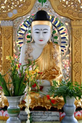Another beautiful Buddha image at the Kuthodaw Pagoda.