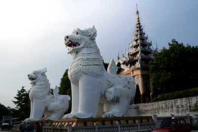 These lion sculptures are found at the base of Mandalay Hill.