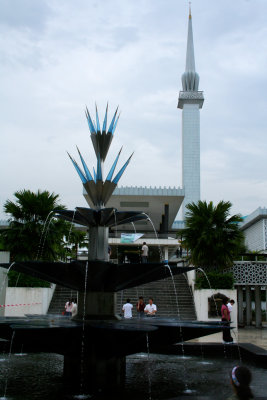 Closeup of the fountain outside of the Masjid Negara.