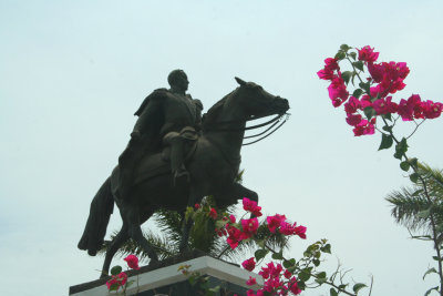 Close-up of the statue of Simn Bolvar.