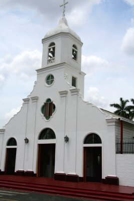 My driver took me to the Santo Domingo de Guzman church with this colonial exterior.