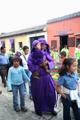 The religious processions are organized and carried out by brotherhoods (los hermandades) which are religious organizations.
