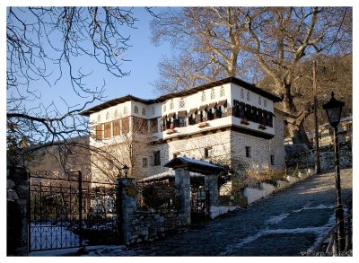 Traditional Mansion, Vizitsa