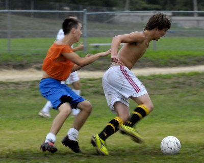 SOCCERPRACTICEEXP01_2.JPG