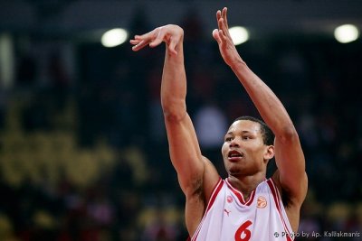 :: Olympiakos - Efes Pilsen Euroleague 2006-07 ::