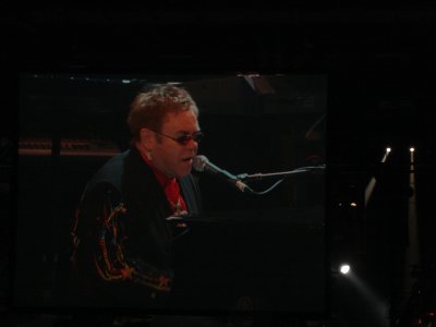 Elton piano (1).JPG