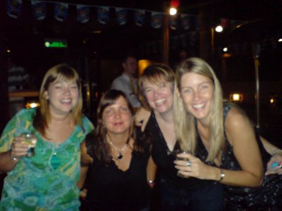 Night out with Andrea's Aussie Friends (4).JPG