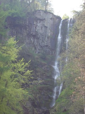 Our walk up Pistyll Rhaeadr (27).JPG