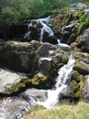 Our walk up Pistyll Rhaeadr (6).JPG