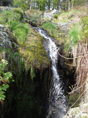 Our walk up Pistyll Rhaeadr (9).JPG