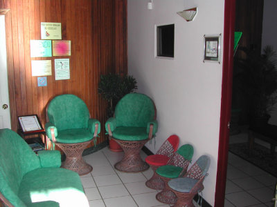 Sala de Espera I - Chiropractor Costa Rica