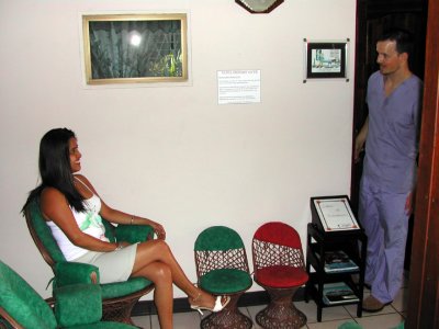 Sala de Espera II - Chiropractor Costa Rica