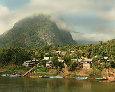 Nong Khiaw Boat Landing...IMG_1654_1.JPG