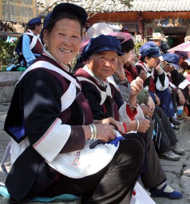 Naxi Dancers