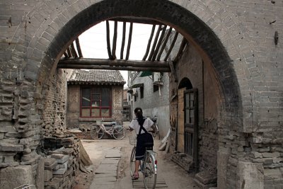 Courtyard Entry