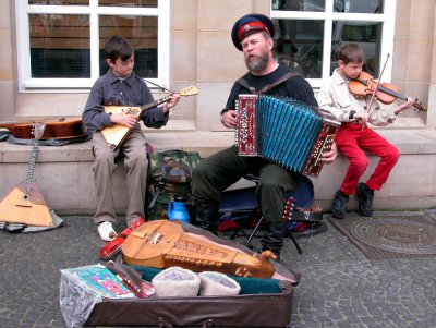 Russian street musician in Hildesheim
