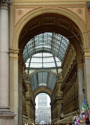 In Milan, world's first indoor shopping mall