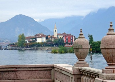 Tuscany and the Italian Lakes