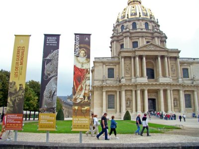 Les Invalides, where Napoleon is entombed