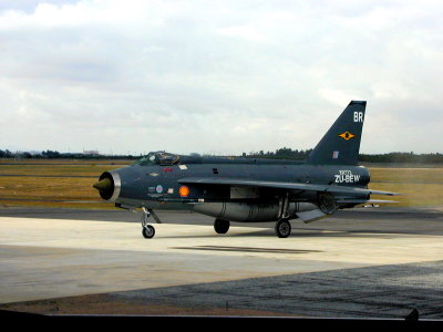 2001-Dec-15 Airshow-International