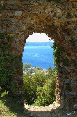 04479 - Window for the sea. / Anadolkavaði castle - Anadolo Kavaği - Turkey