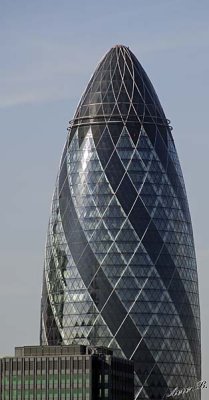 14935 - Swiss Re Headquarters building / London - England