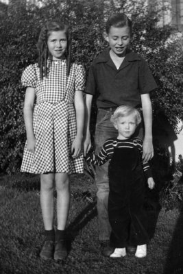 Doris Richard and David.jpg