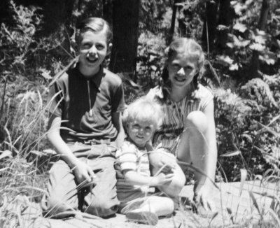 Richard David and Doris.jpg