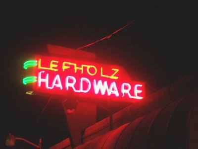 Lefholz Hardware