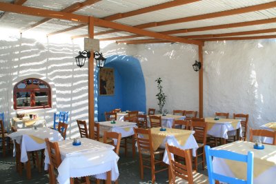 A cafe in Oia