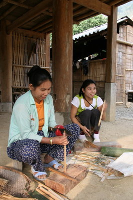 Fendeuses de bambou - Mai Chau - Vietnam