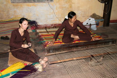 Tisseuses de nattes - Hoi An - Vietnam