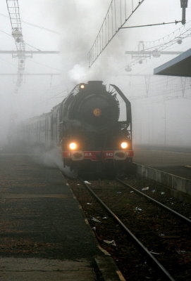 La 141R840 apparat au milieu du brouillard