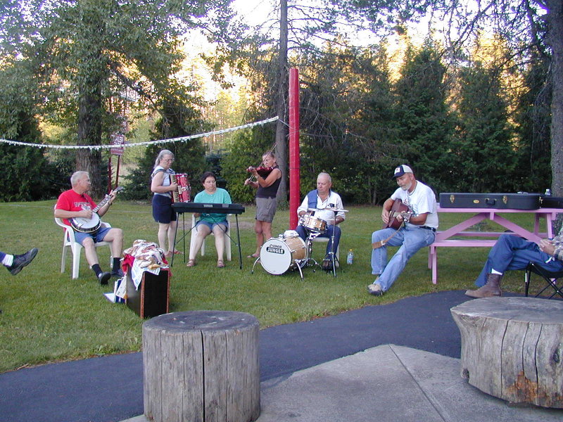campfire music 2006 EPSN0012.jpg
