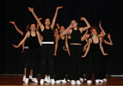 cheerleaders2 (Large).jpg