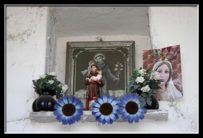 Wall shrine on Capri