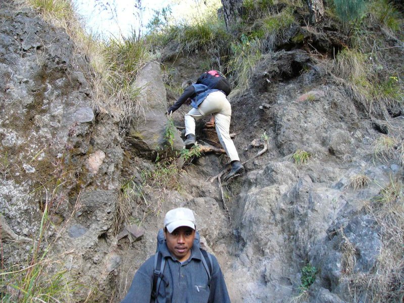 Plawangan Senaru menuju Danau