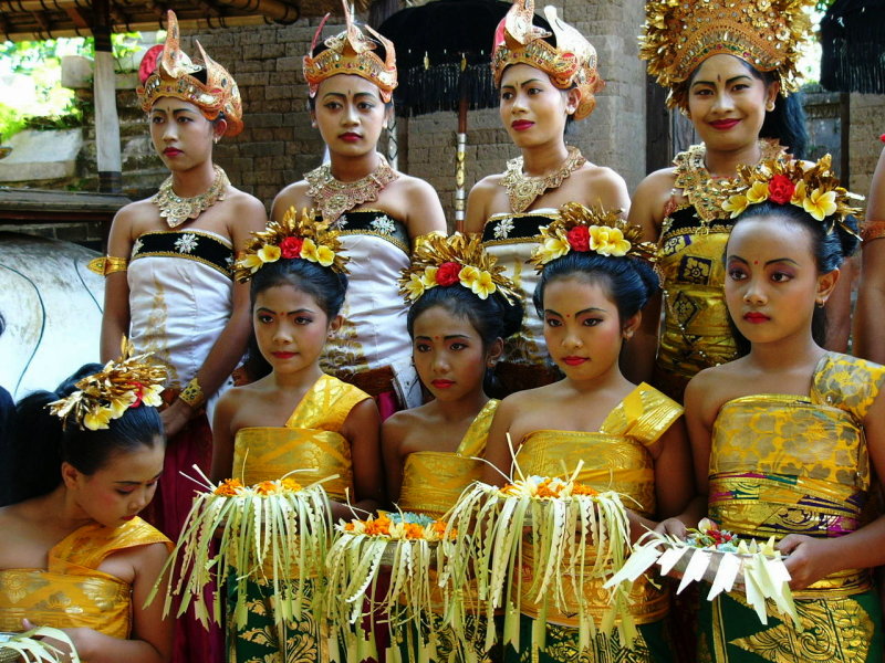 Young Bali Dancer