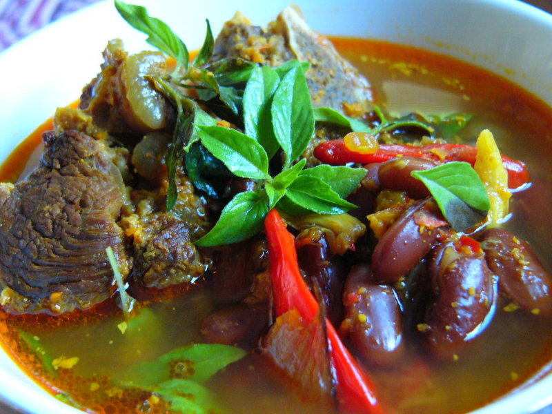 Sup Asam Pedas Iga Kacang merah