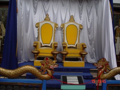 singgasana raja2 - Museum Tenggarong