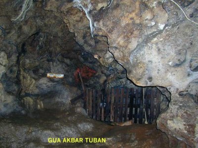 Gua Akbar, Kota Tuban