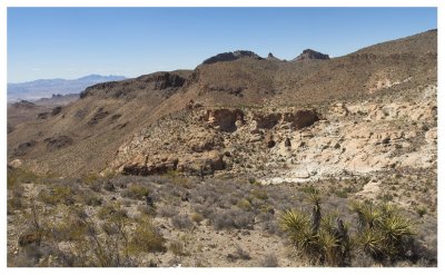 Drive down to Oatman (pano)