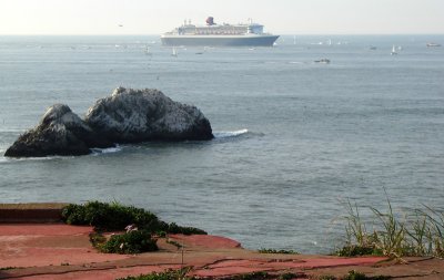 Queen Mary 2